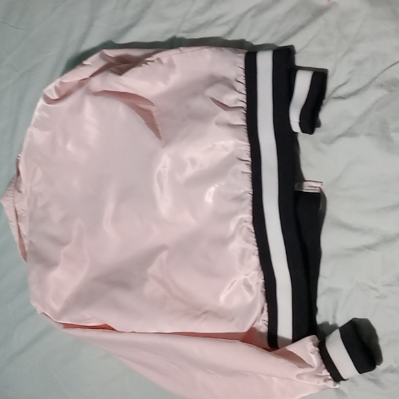 Silk pink fashion nova jacket - Picture 5 of 5